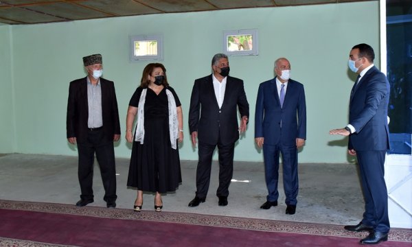 Azad Rəhimov, Zakir Fərəcov və Hicran Hüseynova Corat idman klubunda -FOTOLAR