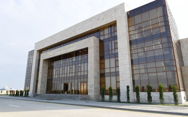Prezident Sumqayıtda Peşə Təhsil Mərkəzinin açılışında - YENİLƏNİB (FOTO)