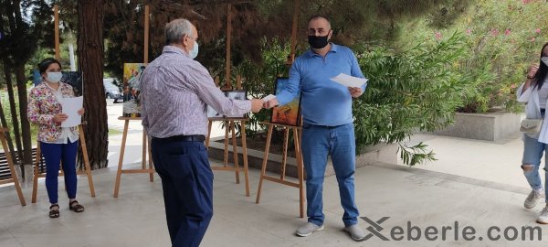 Sumqayıtda qalib rəssamlar mükafatlandırıldı -FOTOLAR