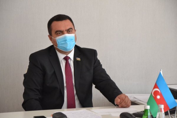 Müşfiq Məmmədli Sumqayıtda seçicilərin problemini dinlədi, bir neçə məsələ yerindəcə həllini tapdı - FOTOLAR Müşfiq Məmmədli Sumqayıtda seçicilərin problemini dinlədi, bir neçə məsələ yerindəcə həllini tapdı - FOTOLAR