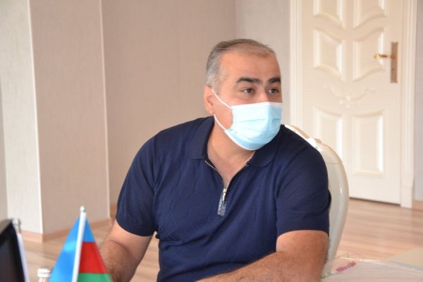 Müşfiq Məmmədli Sumqayıtda seçicilərin problemini dinlədi, bir neçə məsələ yerindəcə həllini tapdı - FOTOLAR Müşfiq Məmmədli Sumqayıtda seçicilərin problemini dinlədi, bir neçə məsələ yerindəcə həllini tapdı - FOTOLAR