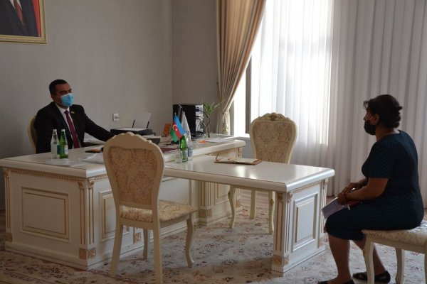 Müşfiq Məmmədli Sumqayıtda seçicilərin problemini dinlədi, bir neçə məsələ yerindəcə həllini tapdı - FOTOLAR Müşfiq Məmmədli Sumqayıtda seçicilərin problemini dinlədi, bir neçə məsələ yerindəcə həllini tapdı - FOTOLAR