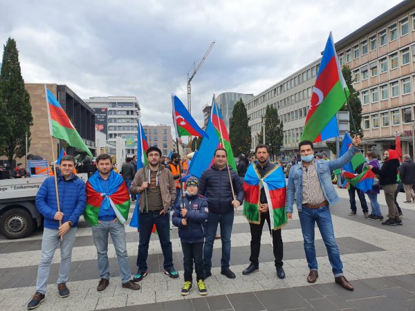 Nürnberq şəhərində Azərbaycana dəstək yürüyüşü keçirildi - VİDEO (FOTO)