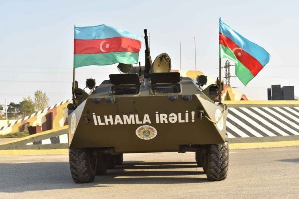 DSX-ya BTR-70M tipli zirehli nəqliyyat vasitəsi hədiyyə edildi - FOTO