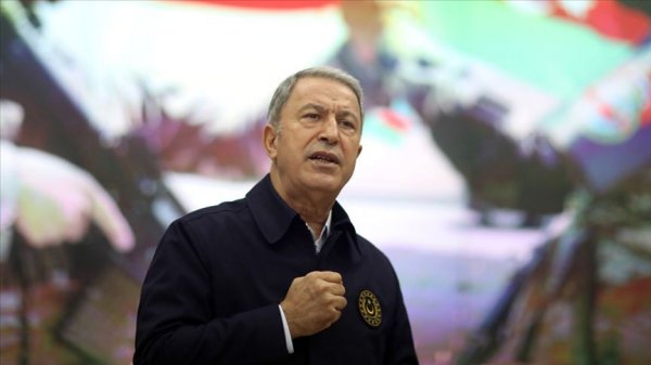 Hulusi Akar sevincini Zakir Həsənovla belə bölüşdü - Fotolar