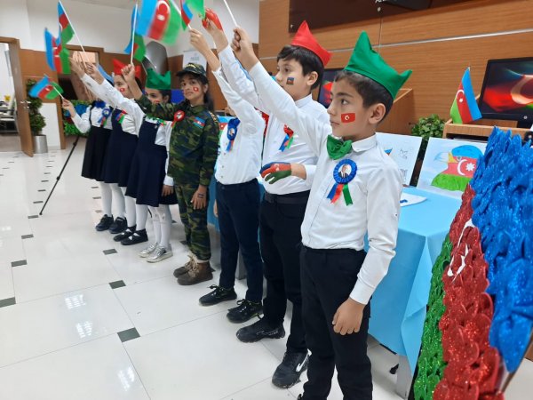Qubadlı rayonunun ümumi təhsil müəssisələrinin "Əsgərə məktub" layihəsi davam edir