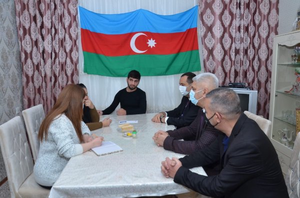 Sumqayıtda qazilərlə bağlı işçi qrup yaradılıb, ailələr ziyarət olunur - FOTOLAR Sumqayıtda qazilərlə bağlı işçi qrup yaradılıb, ailələr ziyarət olunur - FOTOLAR