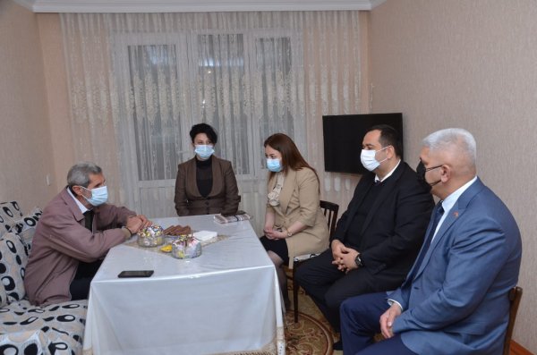 Sumqayıtda qazilərlə görüşlər davam edir – FOTOLAR