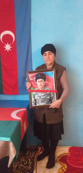 Sumqayıtda fabrik direktoru şəhid anasını işdən çıxardı: “Dedim, heç olmasa, üzümün yarası sağalsın...” - FOTO Sumqayıtda fabrik direktoru şəhid anasını işdən çıxardı: “Dedim, heç olmasa, üzümün yarası sağalsın...” - FOTO