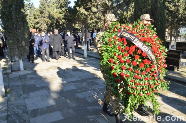 Şəhid baş leytenant Sumqayıtda dəfn olundu - FOTOLAR