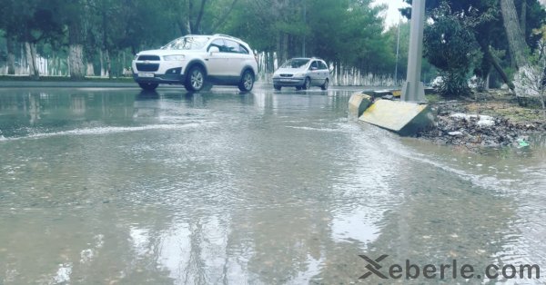 Sumqayıtda yeni turizm istiqaməti - qayıq və katamaranla küçələrdə səyahət (FOTOSESSİYA)