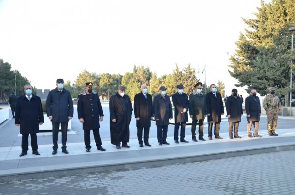Sumqayıtda şəhid kapitan Anar Heydərov dəfn edilib - FOTO