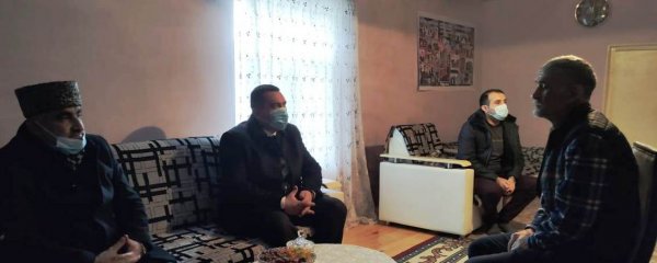 Deputat Müşfiq Məmmədli Xızıda şəhid və qazi ailələrini ziyarət edib - FOTOLAR