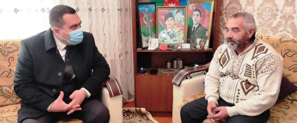 Deputat Müşfiq Məmmədli Xızıda şəhid və qazi ailələrini ziyarət edib - FOTOLAR