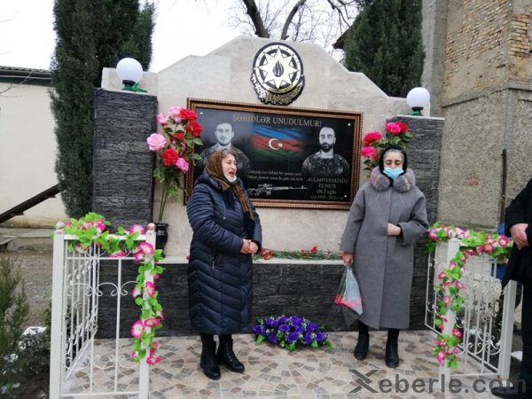 Sumqayıtda Vətən müharibəsi şəhidlərinın xatirə lövhəsi ucaldılıb - FOTOLAR