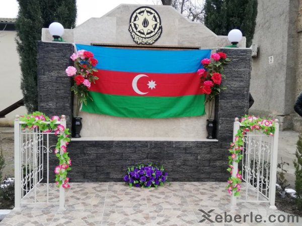 Sumqayıtda Vətən müharibəsi şəhidlərinın xatirə lövhəsi ucaldılıb - FOTOLAR