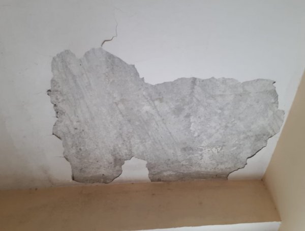 “Uşaqlarımız burada az qala, astma tutsun” - Sumqayıtda 27 ildir fəaliyyət göstərməyən bağçadan FOTOLAR “Uşaqlarımız burada az qala, astma tutsun” - Sumqayıtda 27 ildir fəaliyyət göstərməyən bağçadan FOTOLAR