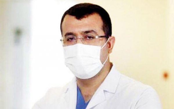 Ərdoğana peyvənd vuran həkim Türkiyədə gündəm oldu