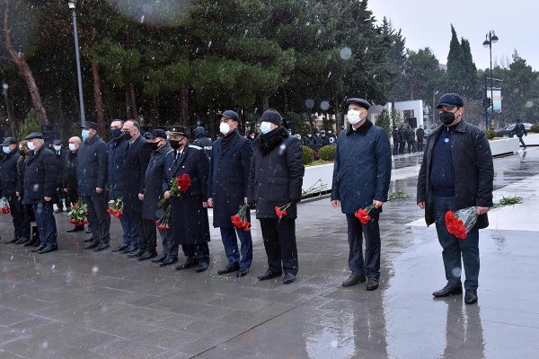 Sumqayıtda 20 Yanvar faciəsinin ildönümü qeyd olunub – FOTOLAR