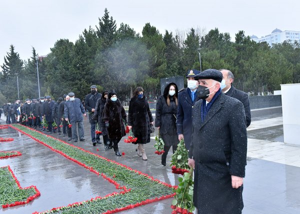Sumqayıtda 20 Yanvar faciəsinin ildönümü qeyd olunub – FOTOLAR