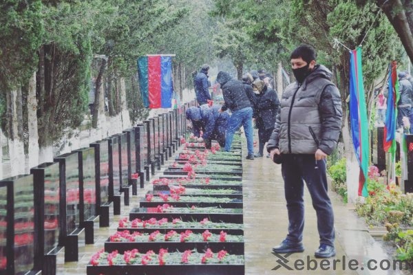Sumqayıt Şəhidlər Xiyabanı bu gün... -FOTOLAR