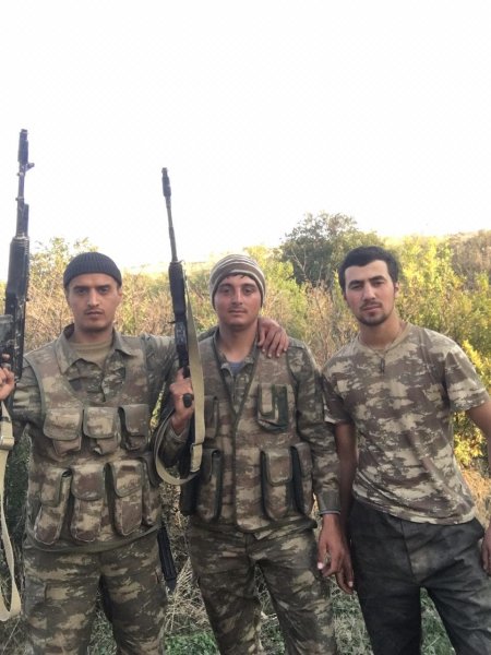 Sumqayıt qəhrəmanlarını tanımalıdır: qələbəyə saatlar qalmış şəhid olan Rəhman Məmmədov - VİDEO (FOTO) Sumqayıt qəhrəmanlarını tanımalıdır: qələbəyə saatlar qalmış şəhid olan Rəhman Məmmədov - VİDEO (FOTO)