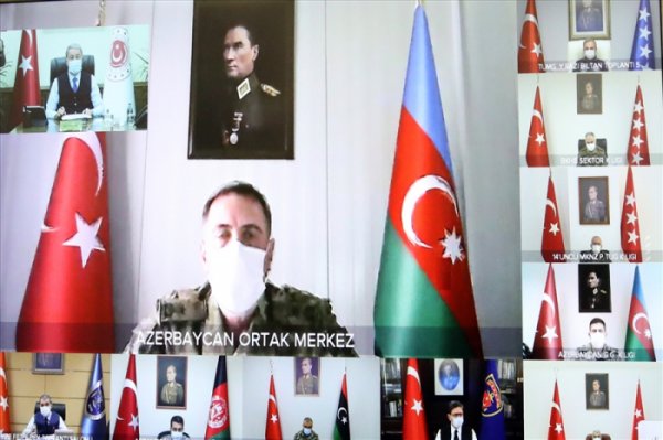 Akar ordu rəhbərliyini topladı, Ağdamdakı general da iclasa qoşuldu