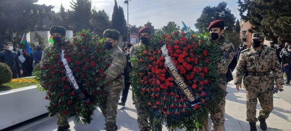Dörd aydan çox komada qalandan sonra vəfat edən qazi Sumqayıtda dəfn edilib - FOTO