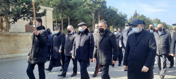 Dörd aydan çox komada qalandan sonra vəfat edən qazi Sumqayıtda dəfn edilib - FOTO