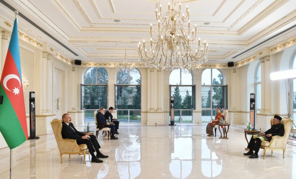 Prezident yeni səfirlərin etimadnaməsini qəbul etdi - Foto