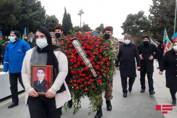 Şəhid hərbçimiz Sumqayıt Şəhidlər Xiyabanında dəfn olunub - FOTO