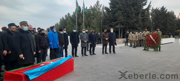 Şəhid hərbçimiz Sumqayıt Şəhidlər Xiyabanında dəfn olunub - FOTO