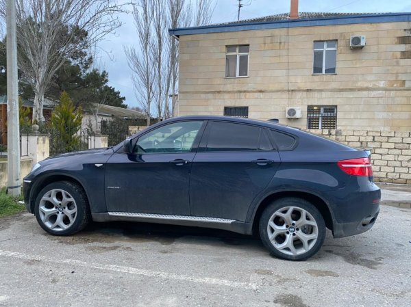 Sumqayıtda "BMW X6" ilə avtoşluq edən sürücü həbs edildi - FOTO Sumqayıtda "BMW X6" ilə avtoşluq edən sürücü həbs edildi - FOTO