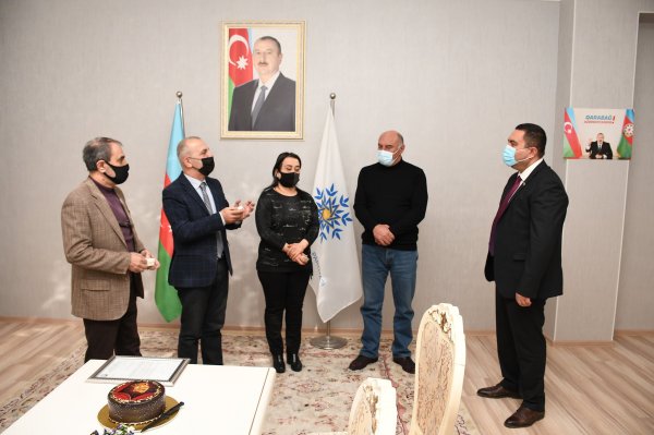 Deputat Sumqayıt teatrının kollektivi ilə görüşüb - FOTOLAR