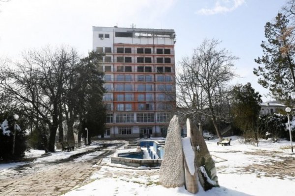 Prezidentlə xanımı “Qarabağ” mehmanxanasında aparılacaq işlərlə tanış oldular