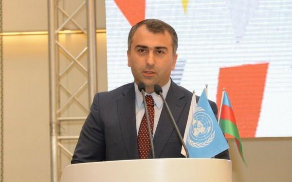 Rəşad Nəbiyev baş direktoru işdən çıxardı - FOTO