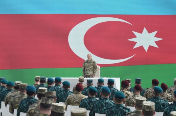 Prezident təltif olunan hərbçilərlə görüşdü - FOTOLAR