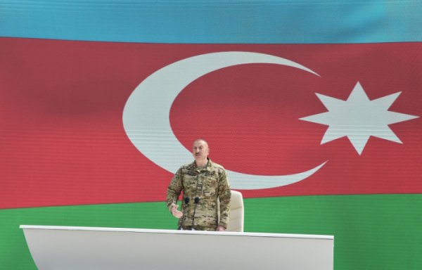 Prezident təltif olunan hərbçilərlə görüşdü - FOTOLAR