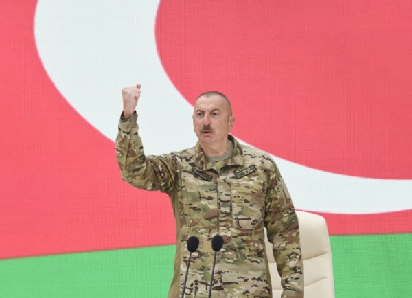 Prezident təltif olunan hərbçilərlə görüşdü - FOTOLAR
