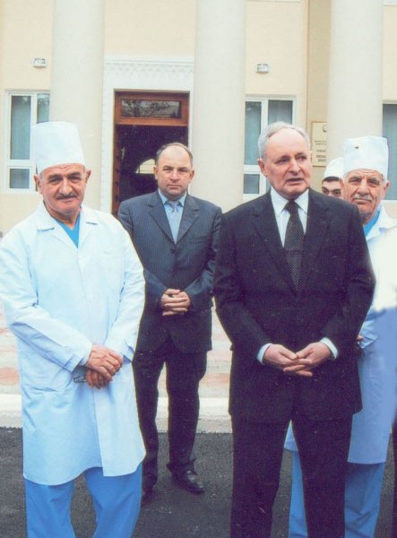 Sumqayıt səhiyyəsinin veteranları - Vaqif Qəhrəmanovun cərrahlıq “odisseyası” (FOTOLAR) Sumqayıt səhiyyəsinin veteranları - Vaqif Qəhrəmanovun cərrahlıq “odisseyası” (FOTOLAR)