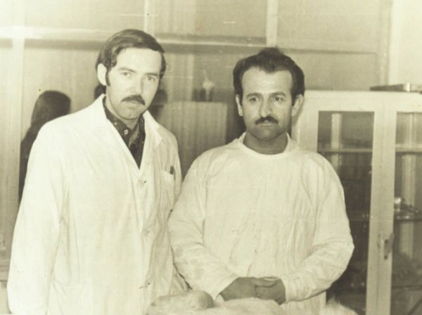 Sumqayıt səhiyyəsinin veteranları - Vaqif Qəhrəmanovun cərrahlıq “odisseyası” (FOTOLAR) Sumqayıt səhiyyəsinin veteranları - Vaqif Qəhrəmanovun cərrahlıq “odisseyası” (FOTOLAR)