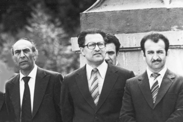 Sumqayıt səhiyyəsinin veteranları - Vaqif Qəhrəmanovun cərrahlıq “odisseyası” (FOTOLAR) Sumqayıt səhiyyəsinin veteranları - Vaqif Qəhrəmanovun cərrahlıq “odisseyası” (FOTOLAR)
