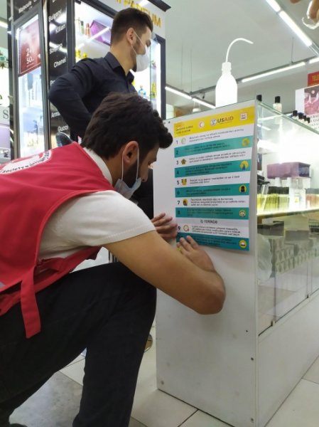 Sumqayıtda tibbi maska, spirt və dezinfeksiyaedici maye paylanılıb -  FOTOLAR