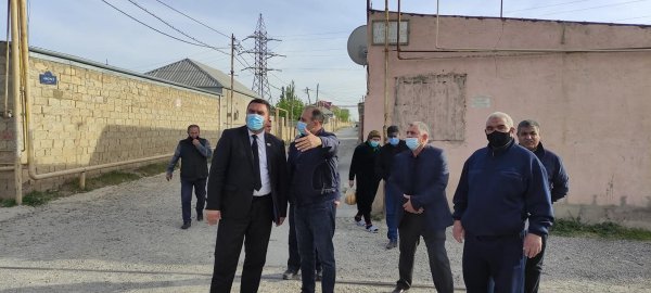 Müşfiq Məmmədli Hacı Zeynalabdin qəsəbəsində seçicilərin problemləri ilə maraqlanıb - FOTOLAR