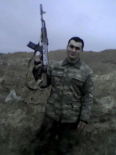 Sumqayıt qəhrəmanları tanımalıdır: Şərəfli ölümümlə fəxr edərsən deyən Tacəddin İsmayılzadə (FOTOLAR) Sumqayıt qəhrəmanları tanımalıdır: Şərəfli ölümümlə fəxr edərsən deyən Tacəddin İsmayılzadə (FOTOLAR)
