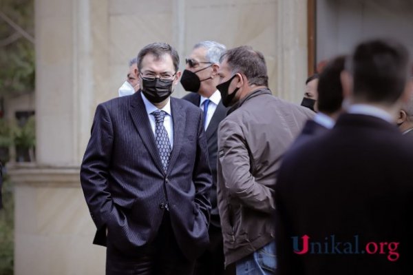 Azad Rəhimov dəfn edilib - FOTOLAR