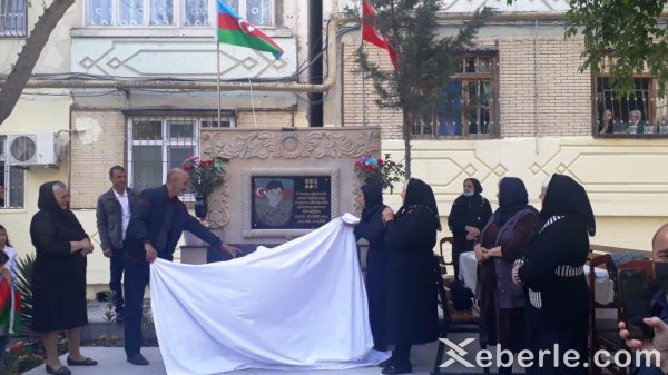 Sumqayıtda şəhid Elvin Novruzovun adına xatirə bulağının açılış mərasimi keçirilib - FOTO