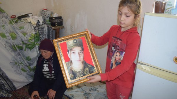 Yeganə qadın şəhidimizin doğulduğu gündür -FOTOLAR