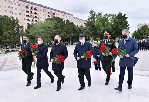 Sumqayıtda ulu öndər Heydər Əliyevin xatirəsi anılıb – FOTOLAR