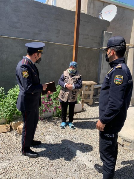 Sumqayıt polisi şəhid ailələrinə bayram sovqatları paylayıb -FOTOLAR